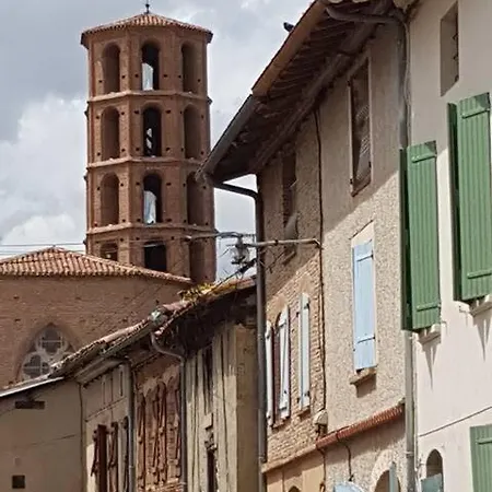 T2 Face Au Golf 公寓